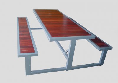 3T outdoor table recessed jarrah top